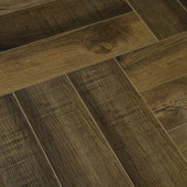 2306 Дуб Амбарный